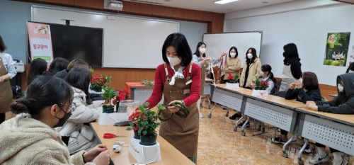 경복대학교 작업치료과, 경민 비즈니스 고등학교서 정서적 치유를 위한 원예작업치료프로그램 재능기부 봉사활동